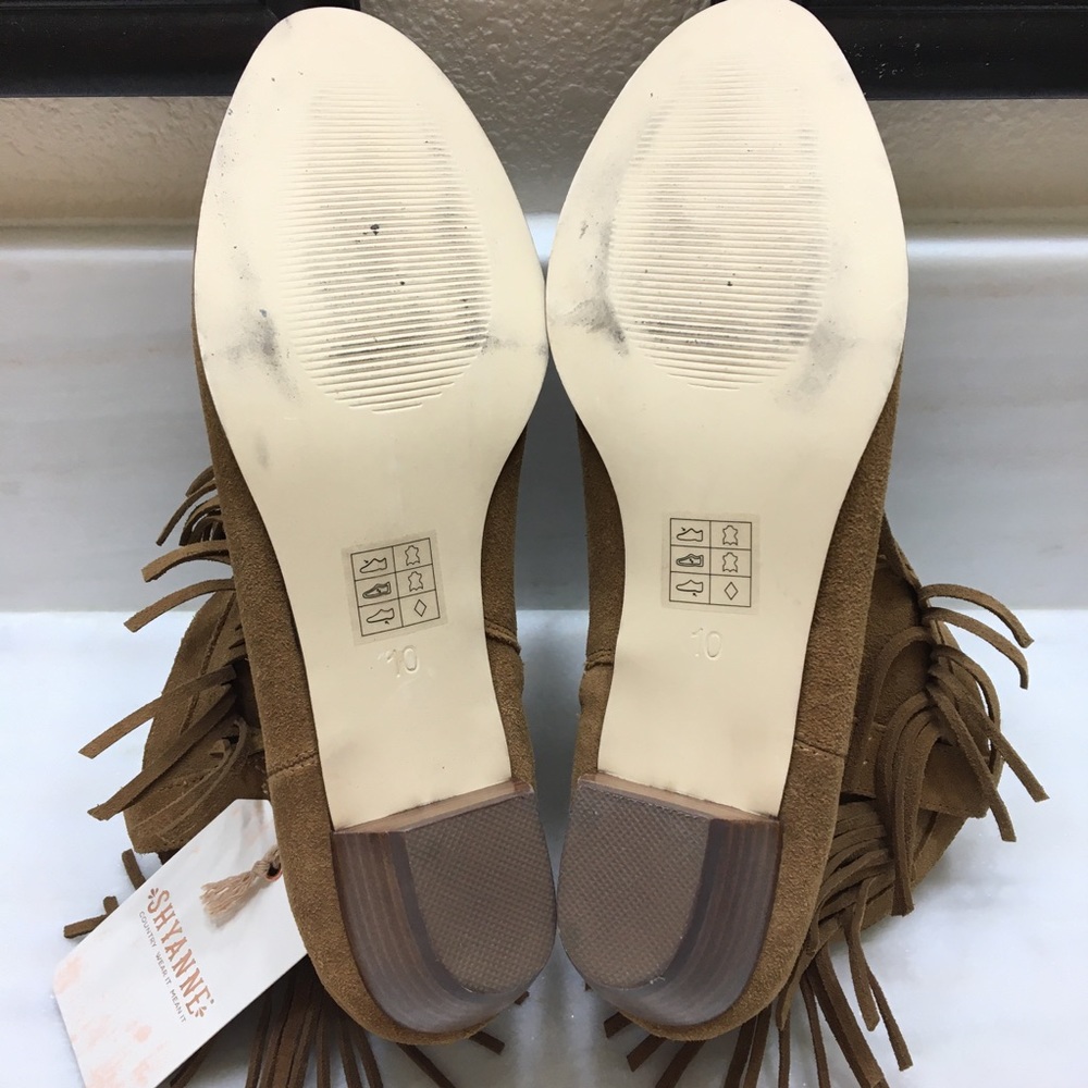 Shyanne | Western Fringe Booties 10M - Picture 3 of 8